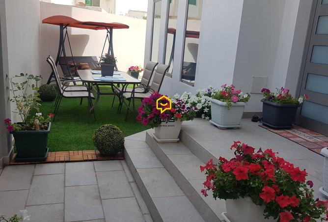 967579 - Property Image 2