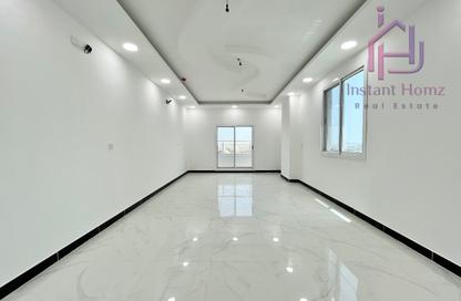 Apartment - 4 Bedrooms - 5 Bathrooms for sale in Riffa - Southern Governorate