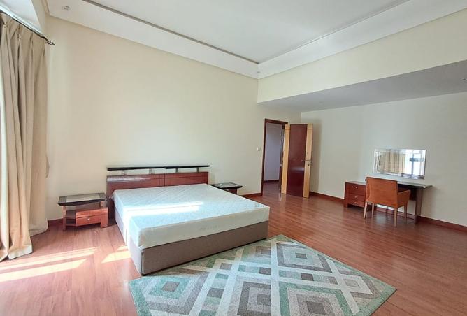 978667 - Property Image 3