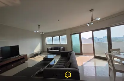 شقة - 3 غرف نوم - 2 حمامات للبيع في شارع أمواج - أمواج - المحرق