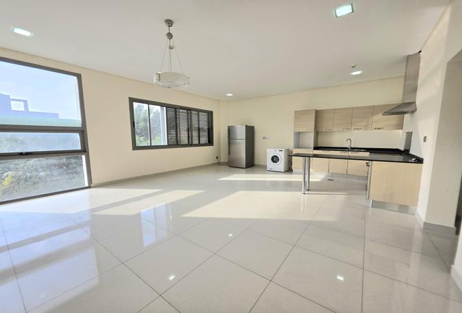 987612 - Property Image 3