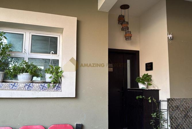 985040 - Property Image 2