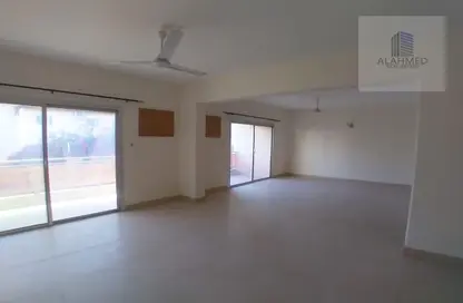 Empty Room image for: Apartment - 3 Bedrooms - 3 Bathrooms for rent in Adliya - Manama - Capital Governorate, Image 1