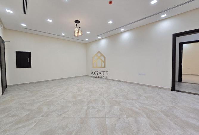 950828 - Property Image 3