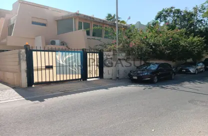 فيلا - 4 غرف نوم - 4 حمامات للايجار في البرهامة - المنامة - محافظة العاصمة