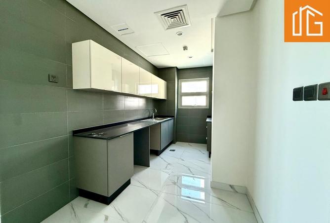 952658 - Property Image 2