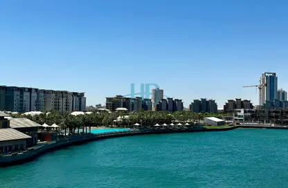 شقة - 2 غرف نوم - 3 حمامات للايجار في مراسي البحرين - ديار المحرق - المحرق