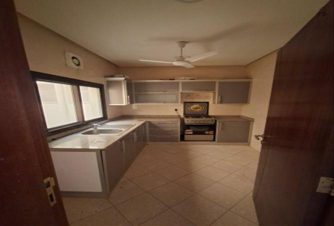 981597 - Property Image 3