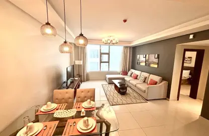 Apartment - 2 Bedrooms - 3 Bathrooms for rent in Al Juffair - Capital Governorate