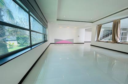 Villa - 4 Bedrooms - 6 Bathrooms for rent in Saar - Northern Governorate
