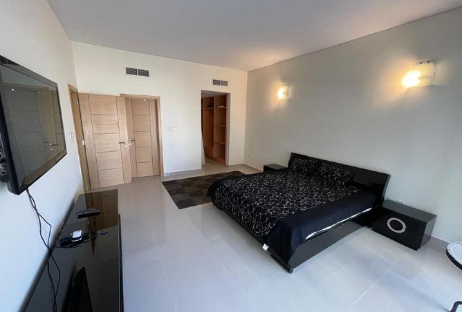 960854 - Property Image 3