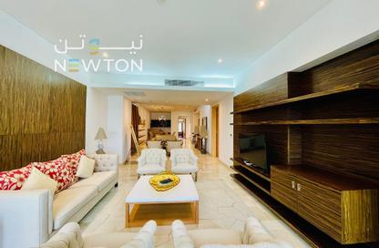 Apartment - 2 Bedrooms - 3 Bathrooms for rent in Reef Island - Capital Governorate