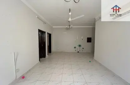 Apartment - 3 Bedrooms - 2 Bathrooms for rent in Busaiteen - Muharraq Governorate