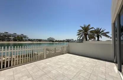 Villa - 3 Bedrooms - 4 Bathrooms for rent in Amwaj Avenue - Amwaj Islands - Muharraq Governorate