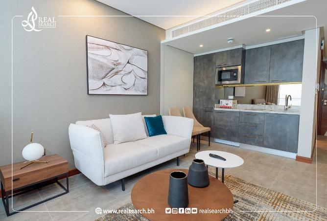 988418 - Property Image 3