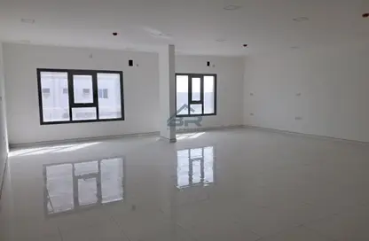 Office Space - Studio - 1 Bathroom for rent in Tubli - Central Governorate