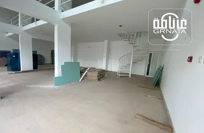 صالة عرض - استوديو - 2 حمامات للايجار في سلماباد - المحافظة الوسطى