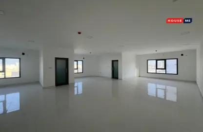 Office Space - Studio - 2 Bathrooms for rent in Tubli - Central Governorate
