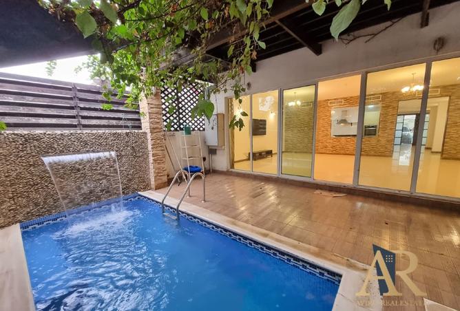 978636 - Property Image 2