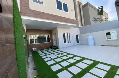 فيلا - 3 غرف نوم - 4 حمامات للبيع في بني جمرة - المحافظة الشمالية