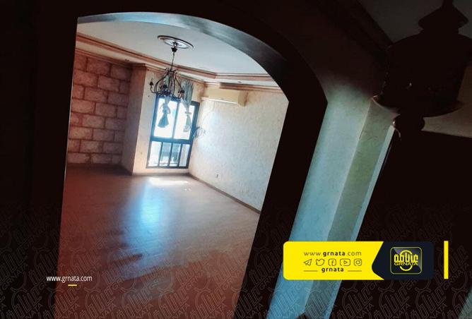 737899 - Property Image 2