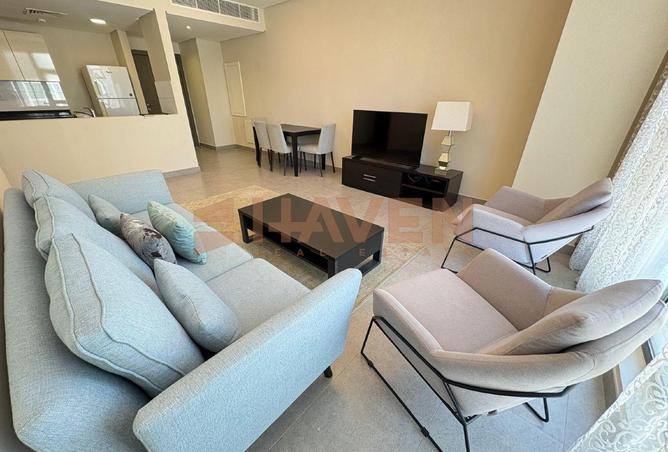 985746 - Property Image 2