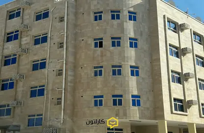 عمارة بالكامل - استوديو للبيع في الجنبية - المحافظة الشمالية