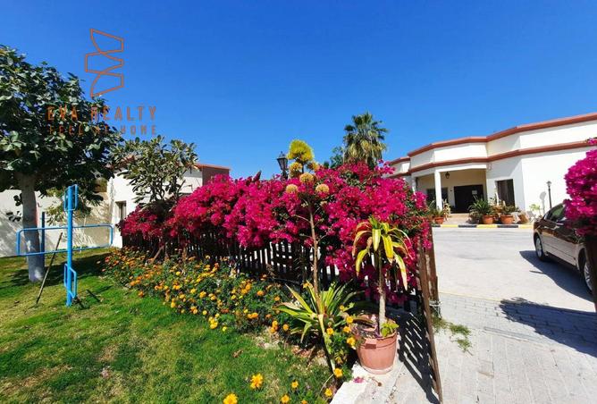 989261 - Property Main Image