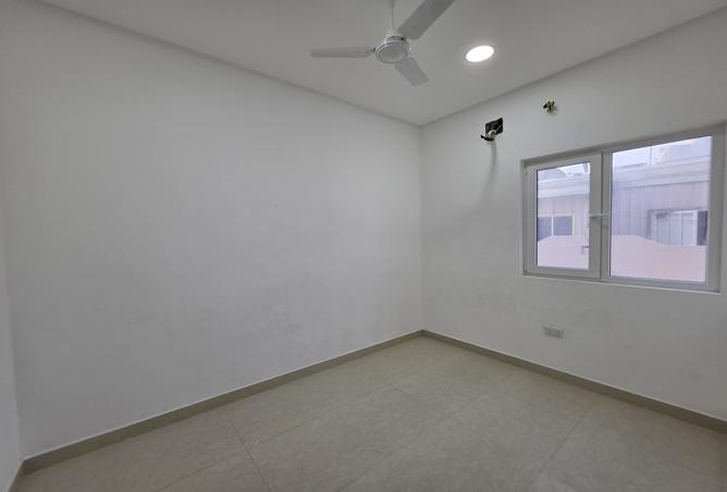 957346 - Property Image 3