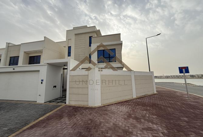 991825 - Property Image 2