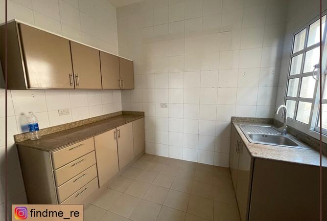 960212 - Property Image 2