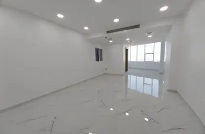 Office Space - Studio - 1 Bathroom for rent in Salmabad - Central Governorate