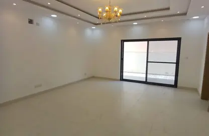 Villa - 4 Bedrooms - 4 Bathrooms for rent in Hamad Town - Northern Governorate
