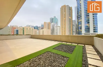 Apartment - 2 Bedrooms - 3 Bathrooms for rent in Al Juffair - Capital Governorate
