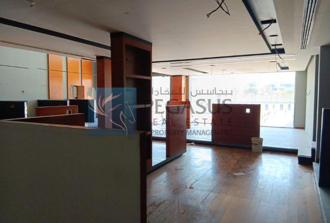 951063 - Property Image 2