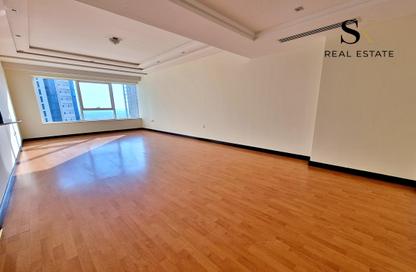 Apartment - 3 Bedrooms - 4 Bathrooms for rent in Abraj Al Lulu - Manama - Capital Governorate