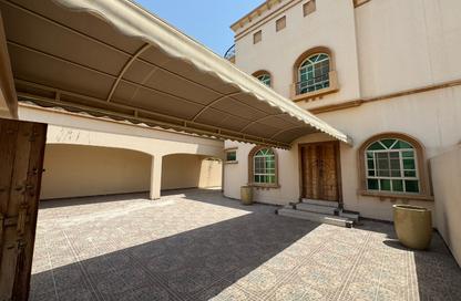 Villa - 5 Bedrooms - 6 Bathrooms for rent in Hamad Town - Northern Governorate