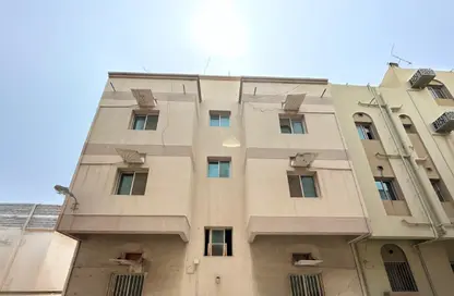 عمارة بالكامل - 2 غرف نوم - 1 حمام للبيع في وسط المنامة - المنامة - محافظة العاصمة