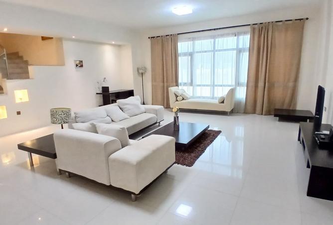 985845 - Property Main Image