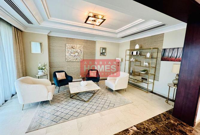 985793 - Property Image 2