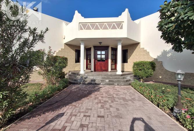 912508 - Property Image 3