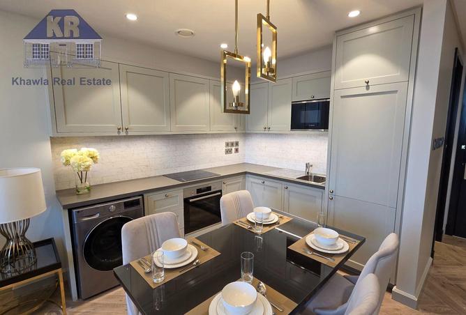 988175 - Property Image 2