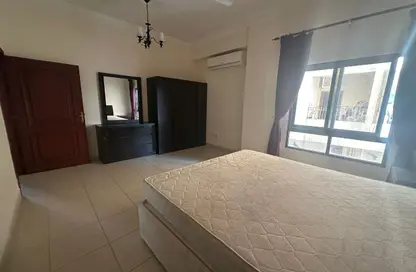 Apartment - 2 Bedrooms - 2 Bathrooms for rent in Al Burhama - Manama - Capital Governorate