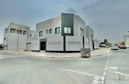 Villa - 7 Bedrooms - 7+ Bathrooms for sale in Hamad Town - Northern Governorate