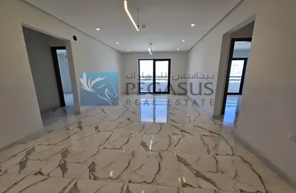 Empty Room image for: Apartment - 4 Bedrooms - 4 Bathrooms for sale in Al Bahair - Riffa - Southern Governorate, Image 1