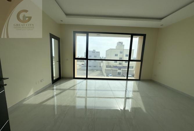 977601 - Property Image 2