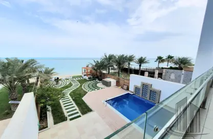 Pool image for: Villa - 6 Bedrooms for sale in Tala Island - Amwaj Islands - Muharraq Governorate, Image 1