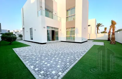فيلا - 4 غرف نوم - 5 حمامات للايجار في الهملة - المحافظة الشمالية