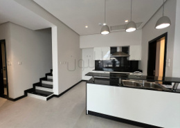 Duplex - 3 bedrooms - 4 bathrooms for sale in Reef Island - Capital Governorate
