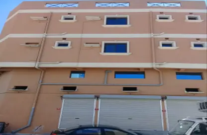 عمارة بالكامل - 8 غرف نوم - 8 حمامات للايجار في عوالي - المحافظة الجنوبية